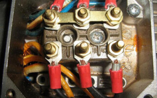 What are the differences between star and delta motor winding connection schemes