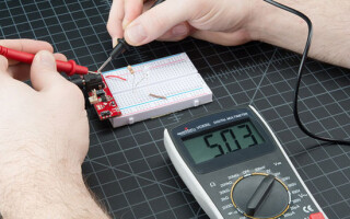 How to choose a digital multimeter?