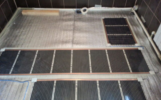 How to perform an installation of infrared underfloor heating under the tiles?