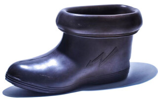 What is the difference between the dielectric galoshes from bots, where they are used and how they are verified