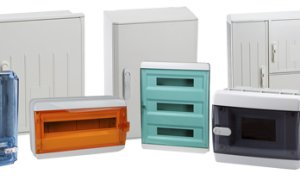 Assembling an electrical distribution board for an apartment