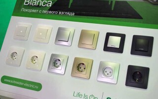 What basic models of Schneider electric outlets and switches exist?