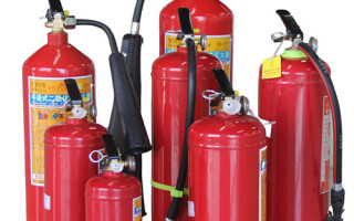 How and what to extinguish live electrical equipment?