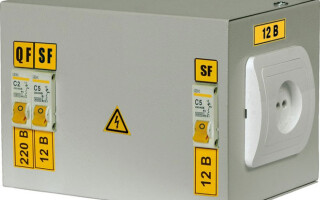 How do I connect a step-down transformer from 220 to 12 volts?