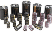 How to decipher the marking of a capacitor and know its capacity?