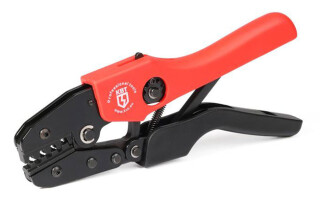 Crimping pliers for crimping wire lugs