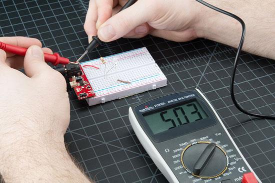 How to choose a digital multimeter?
