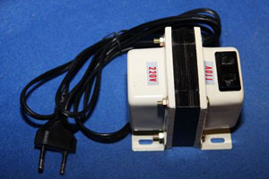 ponijaushiy transformer from 220v to 110v