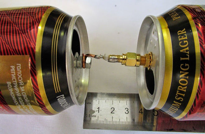 antenna-dlya-cifrovogo-televideniya-svoimi-rukami-iz-pivnyh-bank