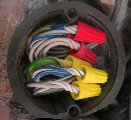 Using SIZ caps in the junction box