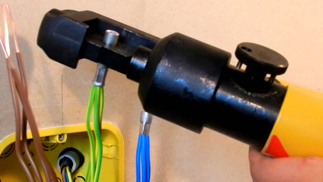 Crimping wires with sleeves