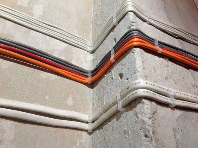 How to secure power cable wires to the wall - all the ways