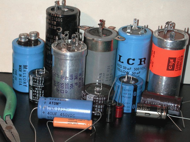 Determining the capacity of capacitors in series or parallel - formula