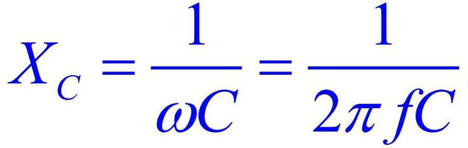 Finding the capacity of capacitors in series or parallel - formula