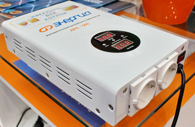 How to choose a voltage regulator for a gas heating boiler in the network of 220 V?