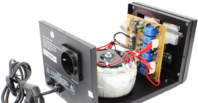 What kind of voltage regulator is needed for fridge