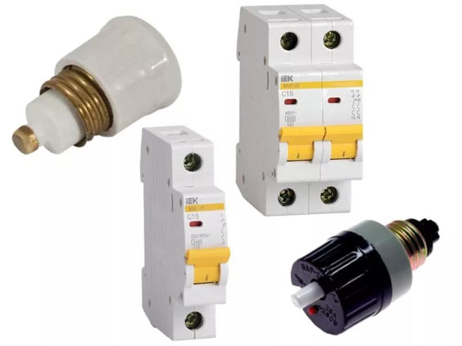 Ways to protect the electrical network of the apartment or house from voltage surges