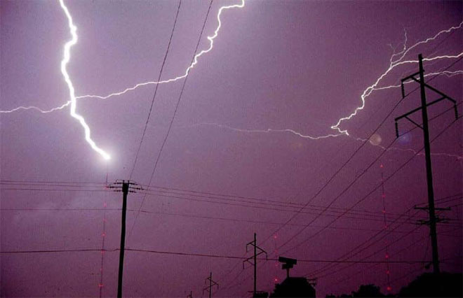 Ways to protect the apartment or home electrical network from voltage surges