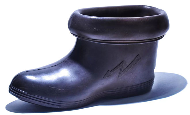 What is the difference between dielectric galoshes and boots, where they are used and how they are verified