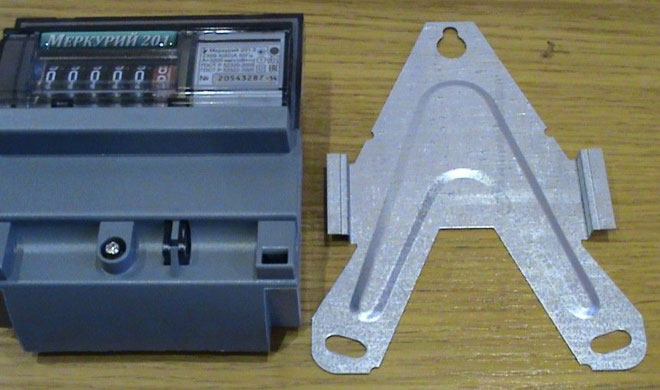 Mounting bracket for the electricity meter Mercury 201. 