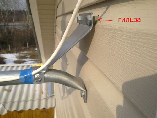 How to install and adjust a satellite dish by yourself?