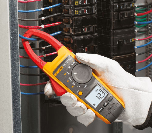 How to use a multimeter - measuring voltage, amperage, and resistance