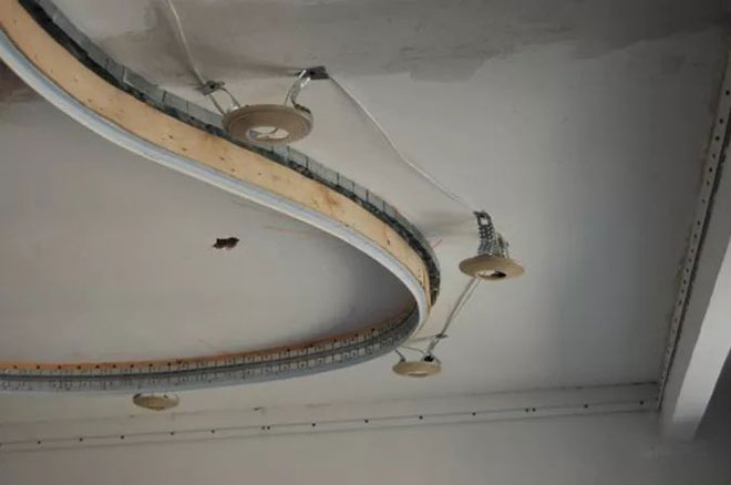 Installation of spotlights in a suspended ceiling - connection diagrams, calculating the number of lamps