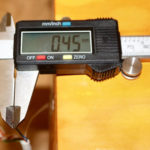 How do you determine the polarity of electrolytic capacitors, where is the plus and minus?