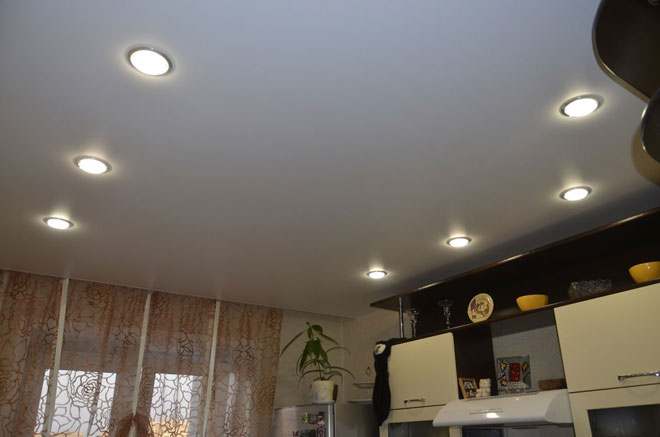 How to position the correct spotlights on the suspended ceiling