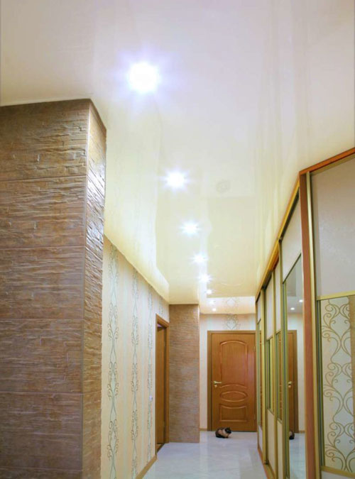 How to position the correct spotlights on the suspended ceiling