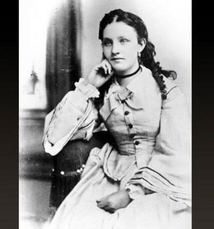 Full description of Thomas Edison's life and major inventions